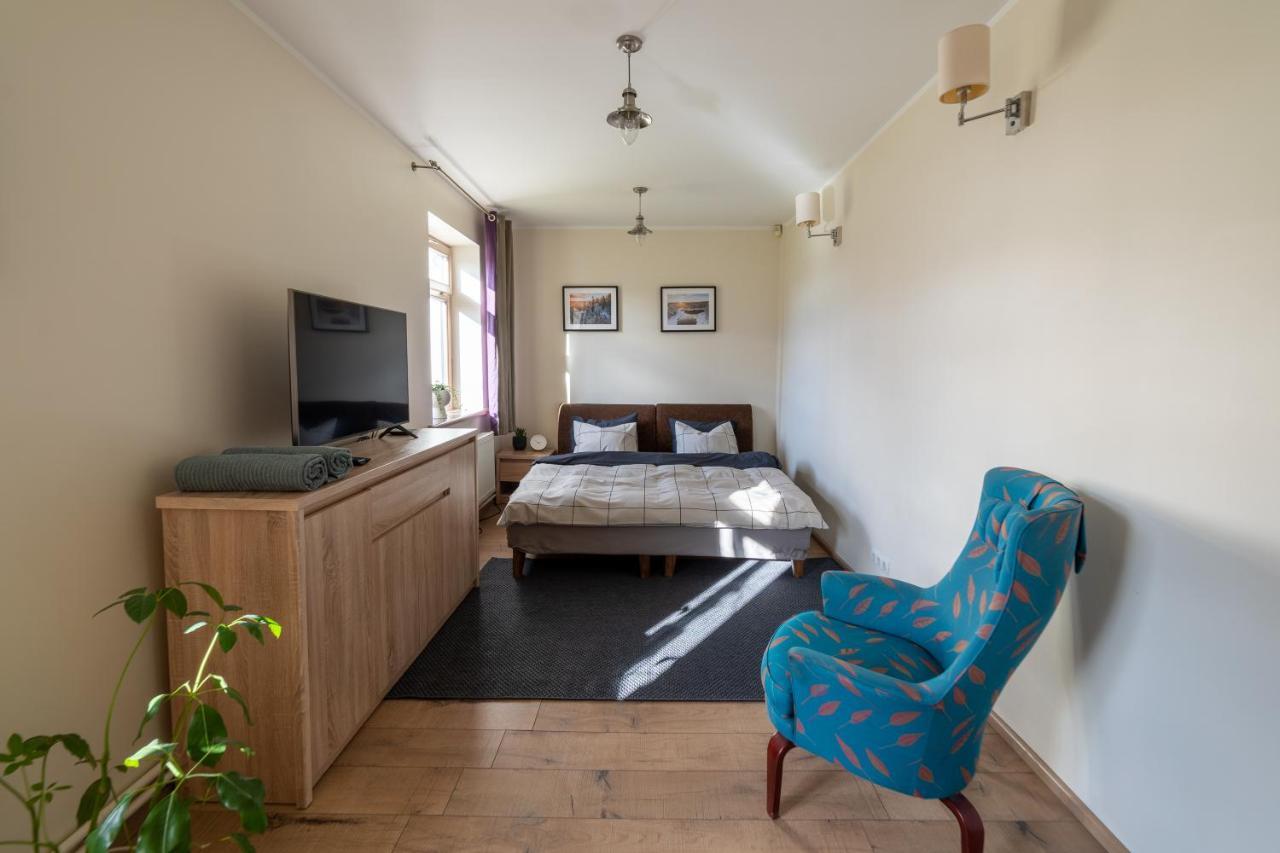 Guest House In Dobele City Center- Pilsetas Maja Exterior foto